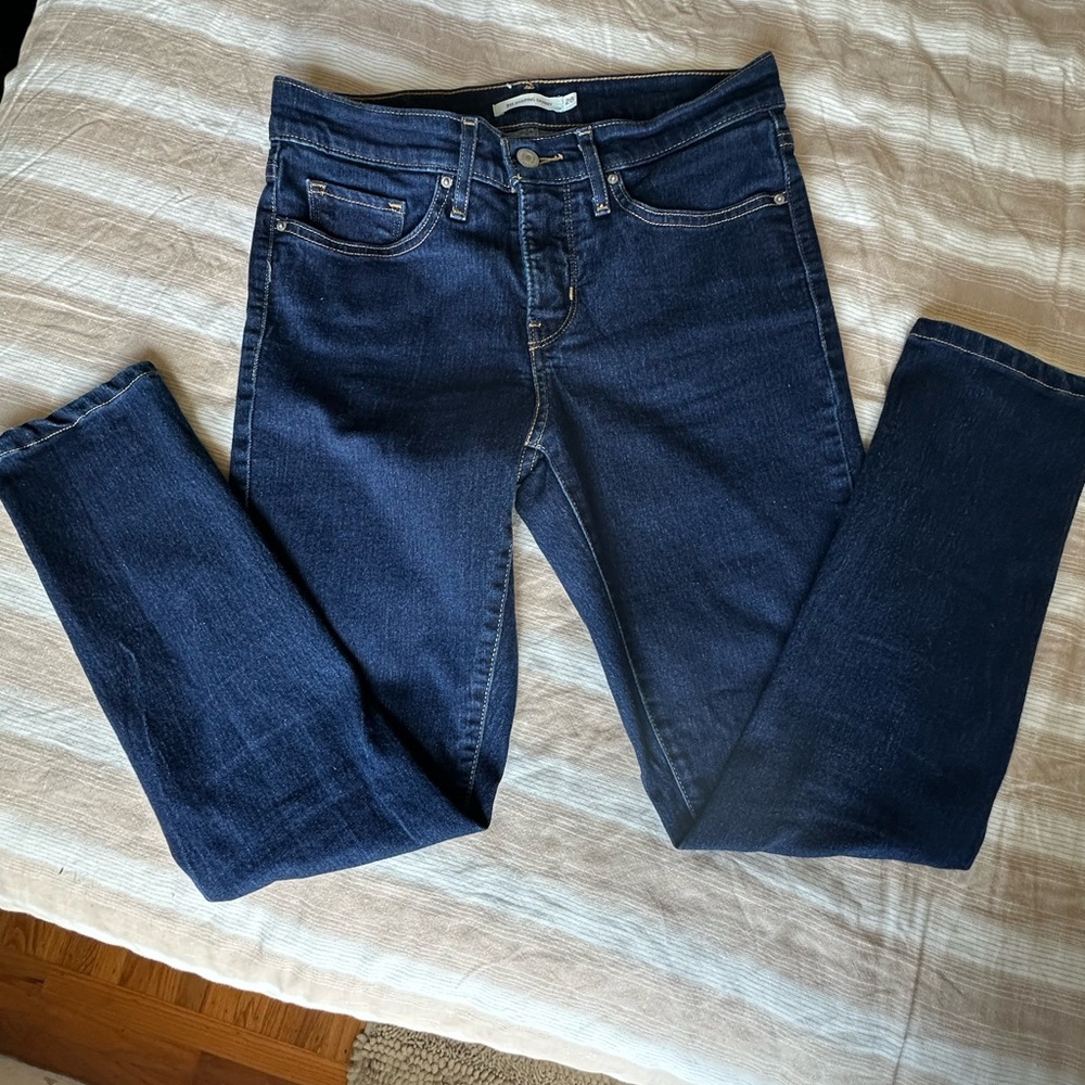 Levi’s 311 Shaping Skinny Jeans Waist 28 “